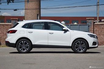 2016款宝沃BX7 2.0T自动两驱豪华版28T