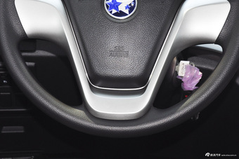 2015款启辰T70 1.6L手动睿行版