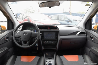 2017款EC系列  EC180 灵秀版图片