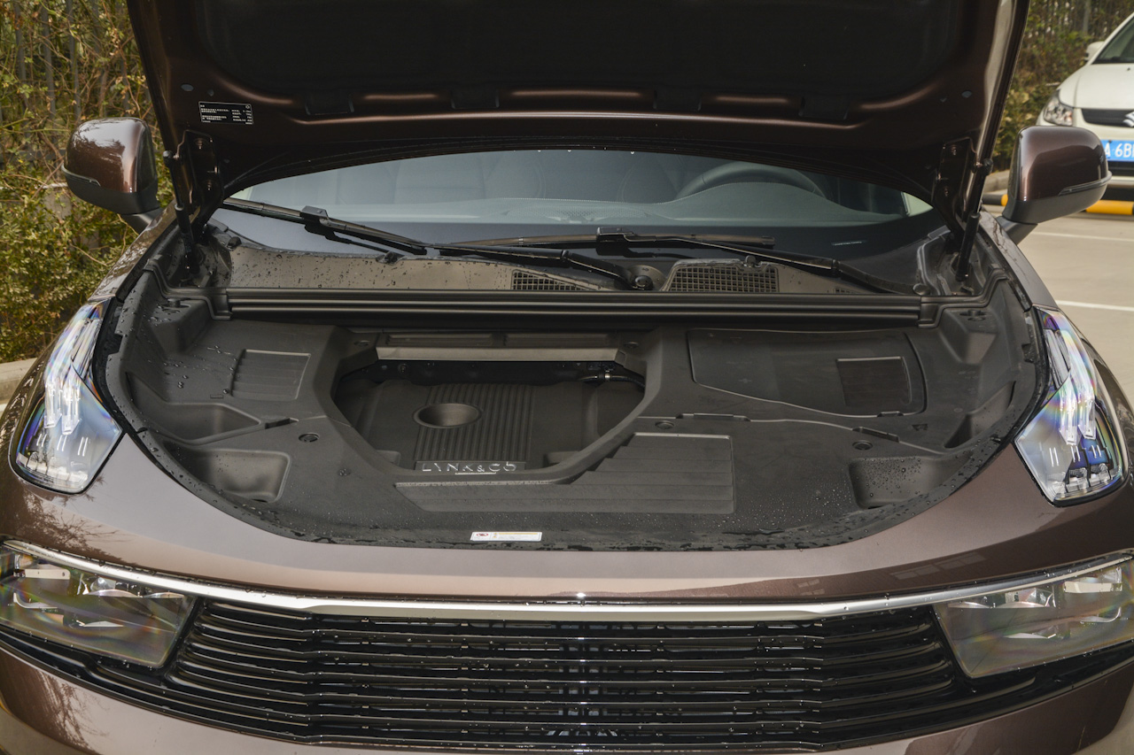 2017款领克01 2.0T自动两驱型Pro版