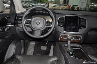 2016款沃尔沃XC90升级版 2.0T自动 T6智雅版
