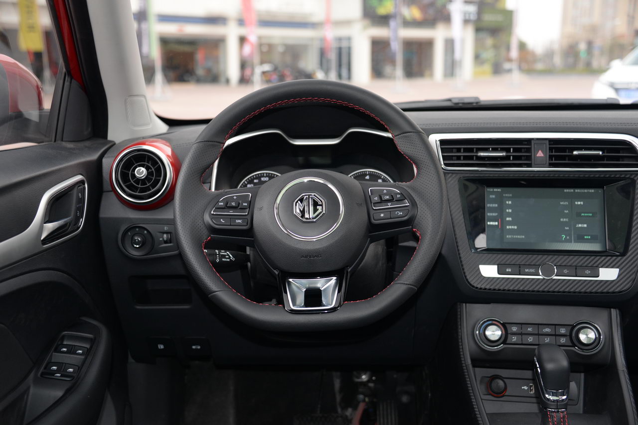 2017款名爵ZS1.0T自动顶配版