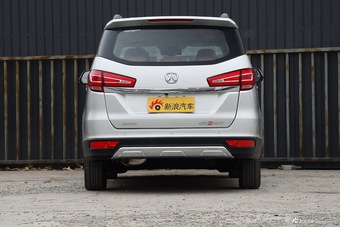 2017款北汽威旺M50F 1.5L手动豪华型(银)