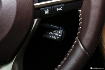 2015款雷克萨斯ES 2.5L自动300h舒适型