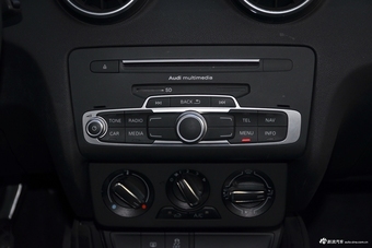 2016款奥迪A1 1.4T 自动30TFSI Sportback Design风尚版