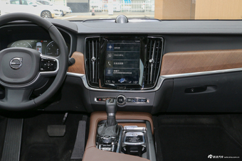 2019款沃尔沃S90 2.0T自动T5智雅版