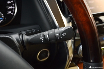 2018款埃尔法3.5L自动尊贵版