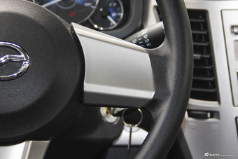 2015款小老虎2.4T手动精英版大双排4D25