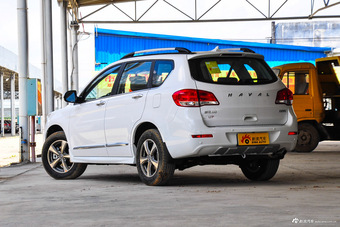 2016款哈弗H6升级版1.5T自动两驱精英型 简约白