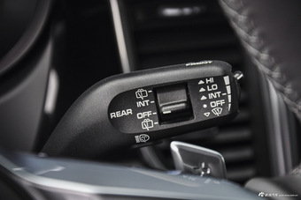 2016款保时捷Macan S 3.0T自动