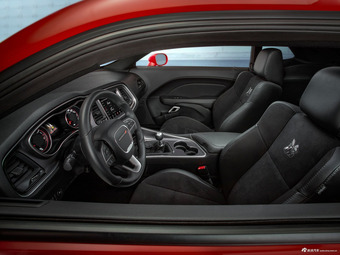 图集|新款道奇挑战者 经典的美式肌肉车