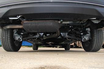 2017款宝骏560 1.5T DCT尊享型