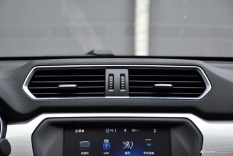 2017款哈弗H2 1.5T自动两驱尊贵型蓝标