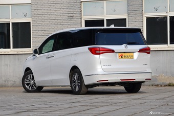 2017款别克GL8 2.0T自动28T豪华型