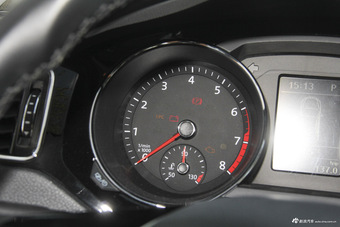 2015款 速腾 230TSI 自动豪华型