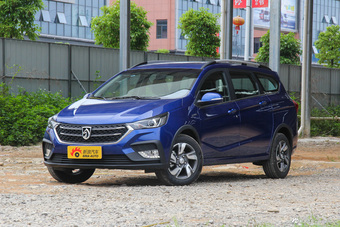 2018款宝骏310W 1.5L自动豪华型