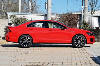 2017款大众凌渡2.0T自动GTS