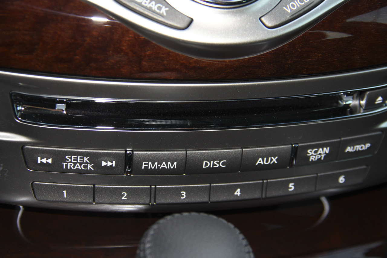 2015款英菲尼迪Q70L 2.5L悦享版