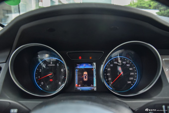 2016款众泰T600 2.0T自动豪华型运动版