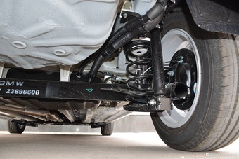 2016款宝骏310 1.2L手动时尚型