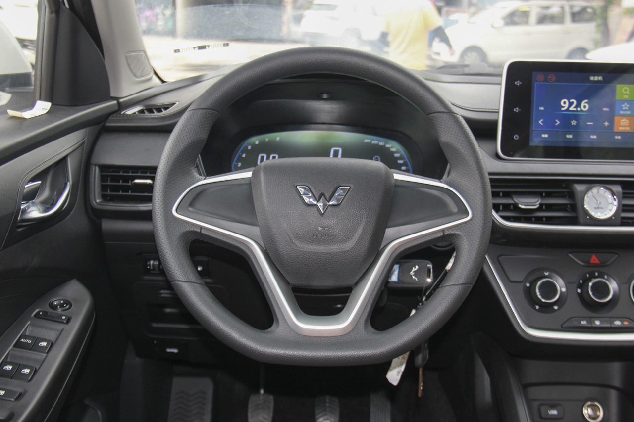 2018款五菱宏光S3 1.5L手动舒适型