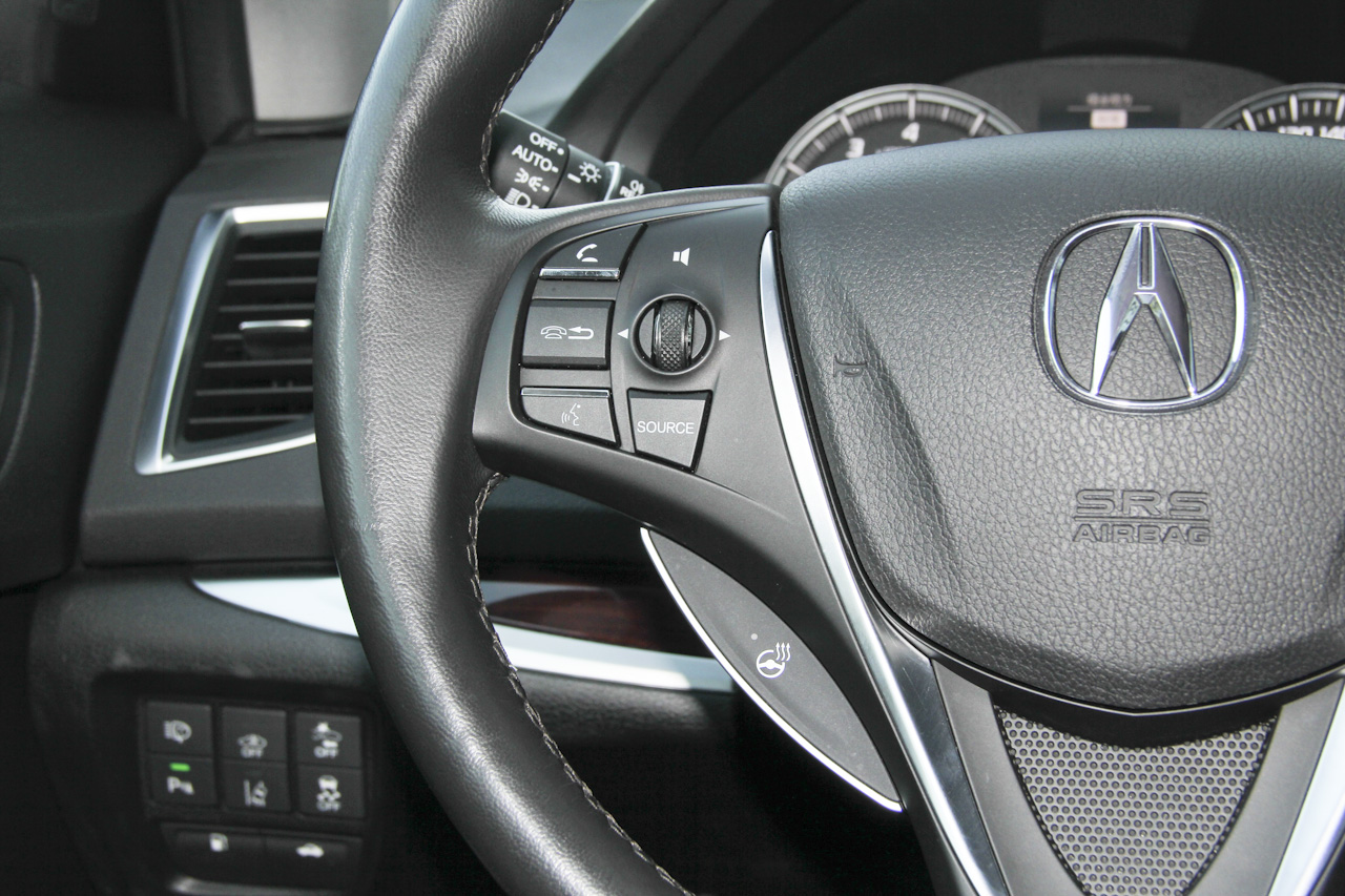 2015款讴歌TLX 2.4L自动精英版