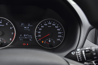 2018款逸行1.6L自动逸享版