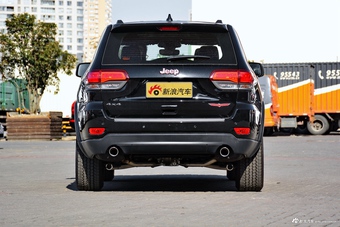 2017款大切诺基3.0L自动Tarilhawk