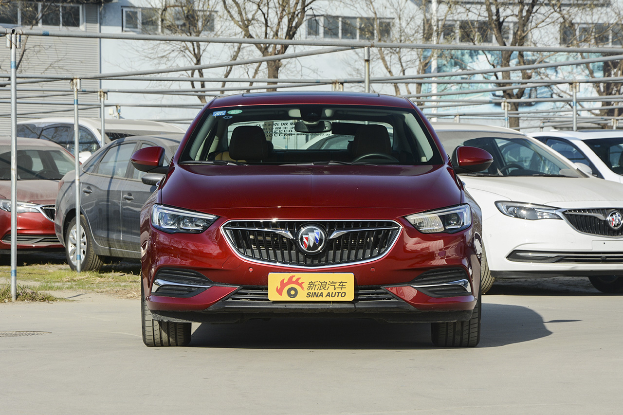 2017款君威2.0T自动尊贵型28T