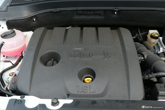  2019款奔腾X40 1.6L自动豪华型