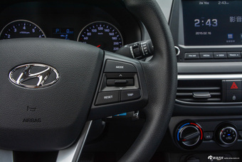 2017款悦动1.6L自动悦值版GLS