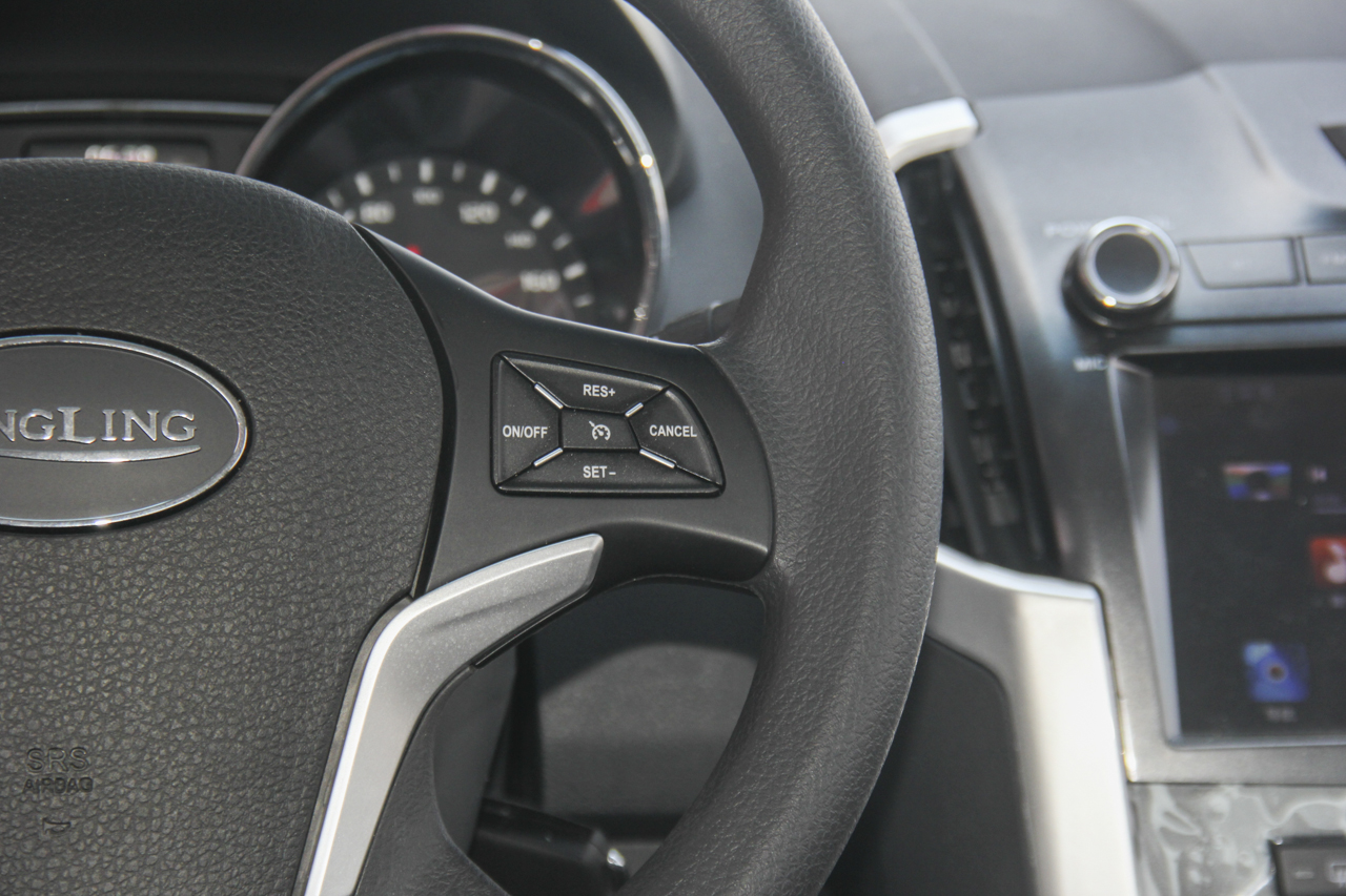 2018款庆铃TAGA 3.0T手动四驱超豪华版