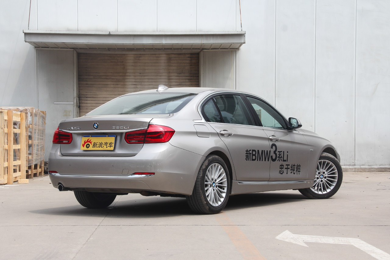 2016款宝马3系 2.0T自动320Li豪华设计套装