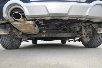 2016款宝骏560 1.8L AMT智能手动版豪华型 勃艮第红