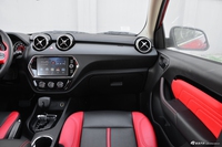 2017款东南DX3 SRG 1.5T自动旗舰型