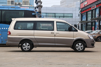 2017款菱智M3L改款1.6L手动7座舒适型