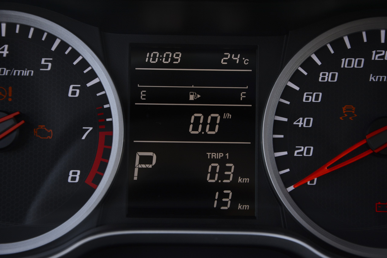 2017款奔腾X40 1.6L自动豪华型