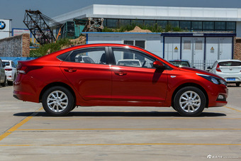 2016款悦纳1.4L手动炫酷版GLS