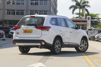 2018款欧蓝德2.4L自动四驱豪华版7座