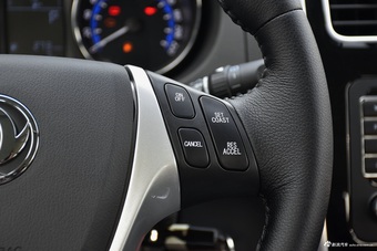 2016款风行SX6 1.6L自动豪华型