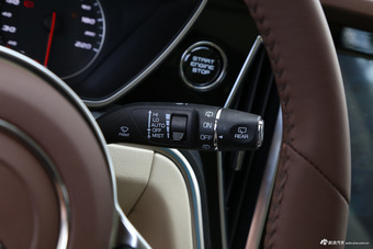 2017款众泰T700 1.8T自动尊享型