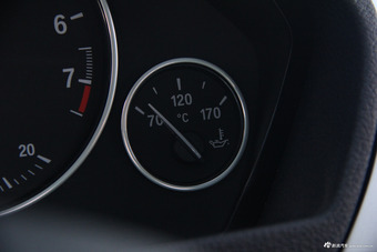 2017款宝马3系GT 2.0L自动320i时尚型