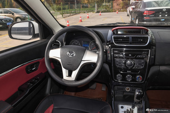 2015款北汽幻速H2 1.5L手动舒适型