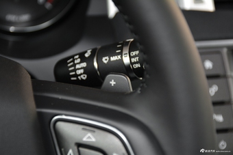 2017款揽胜极光2.0T自动PURE风尚版