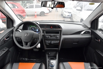 2017款EC系列  EC200 灵动版图片