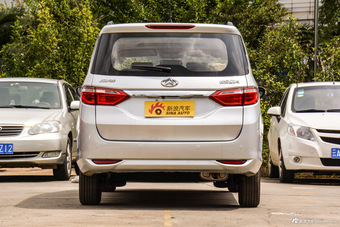 2016款长安欧尚1.5L手动豪华型