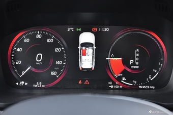 2018款沃尔沃XC60新能源2.0T自动T8 E驱混动智尊豪华版