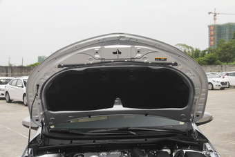 2017款雷凌改款185T自动精英版