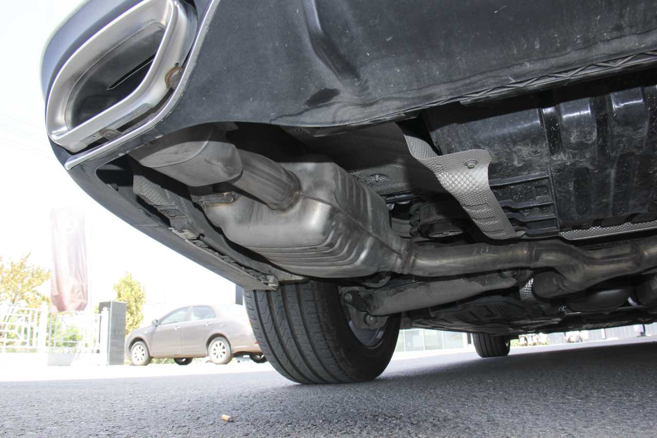 2018款奔驰E级改款2.0T自动 300L 豪华型