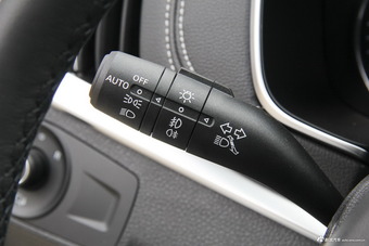 2018款荣威RX5 1.5T 20T手动两驱互联网智尊版